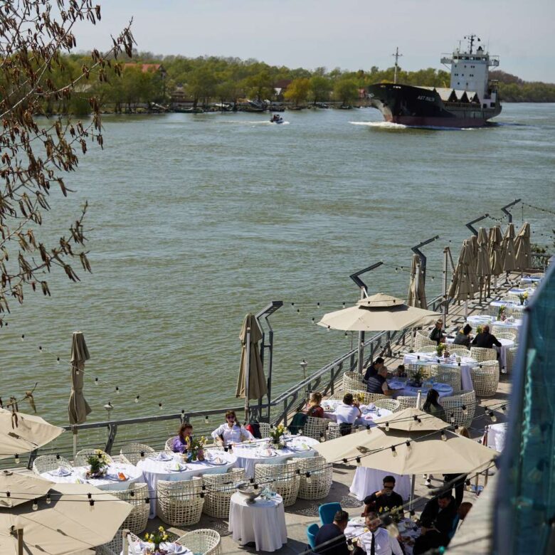 restaurantul danube pride 2