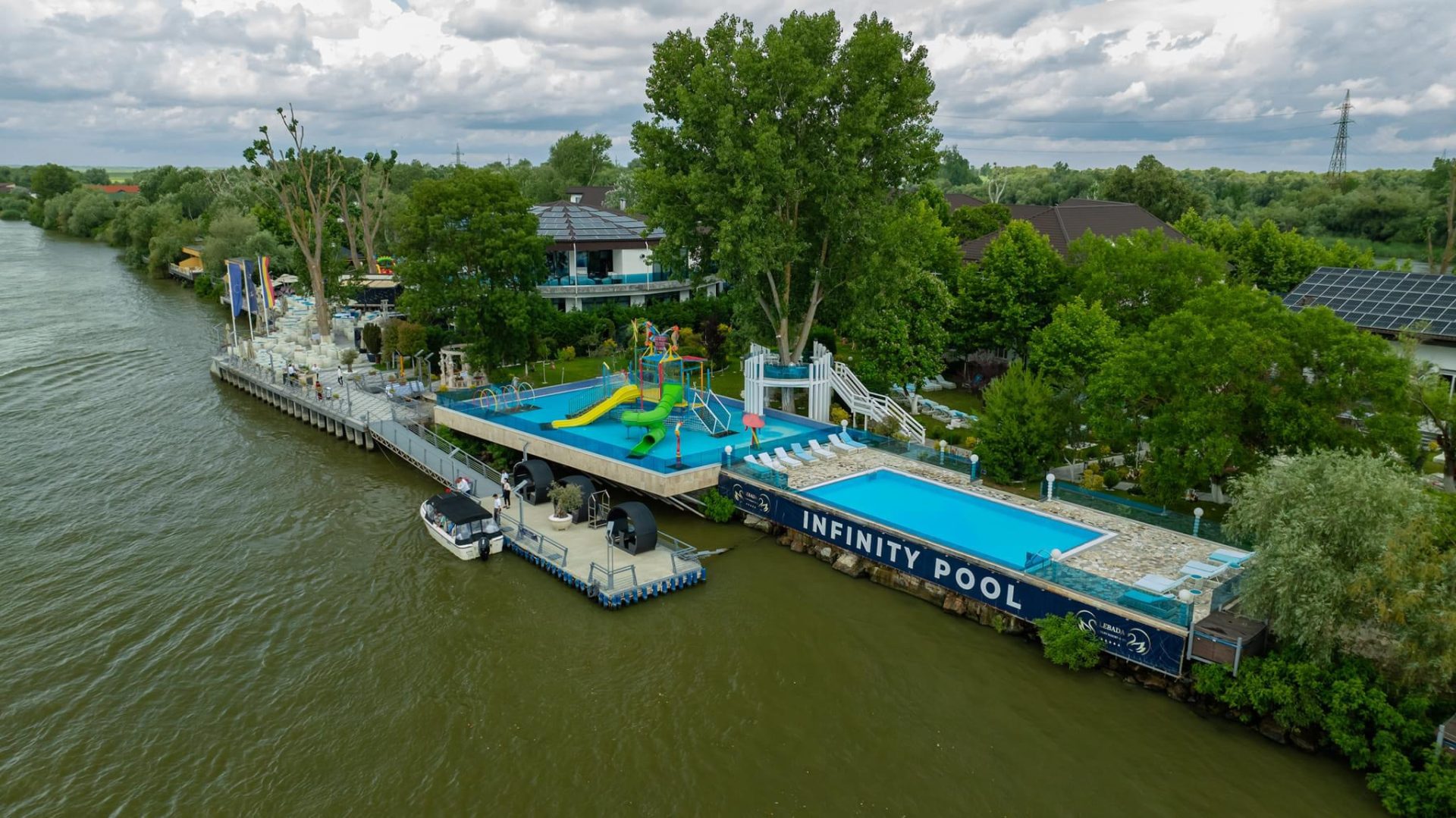 50% Discount at New Lebada Resort Danube Delta starting from 320 RON