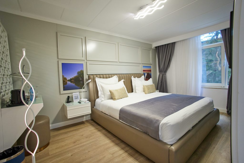 Accommodation in the Danube Delta: How to Choose the Right One? 4 Cazare apartament Delta Dunării spațios la Lebăda Resort